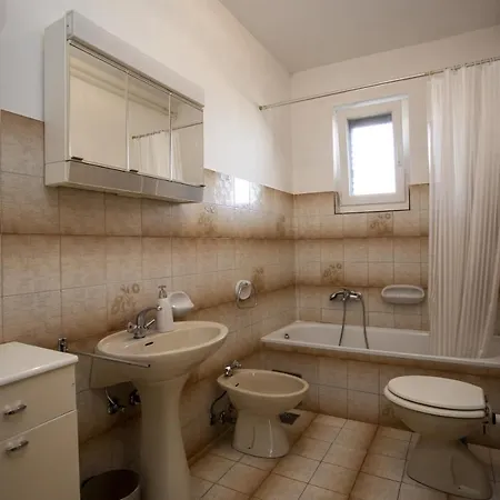 Apartment With A Parking Space - 20535 Rovinj