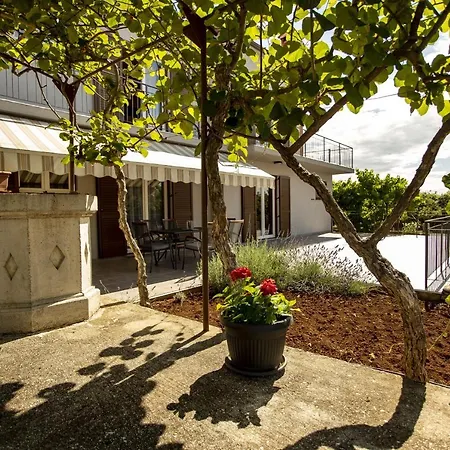 With A Parking Space - 20535 Apartment Rovinj